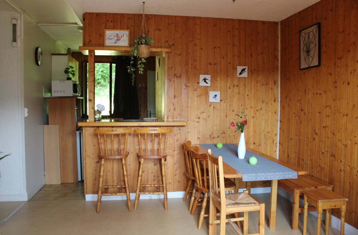 Ganze Wohnung, Appartement 'Les Lauriers, Nr. 2' mit Bergblick in Mont-Dore, Regionaler Naturpark Volcans d'Auvergne