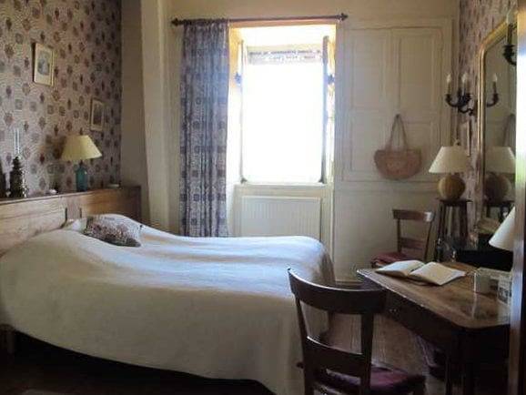Chambres et table d'hôtes de charme Le Masbareau - La chambre de tante Chantal in Royères, Région de Limoges