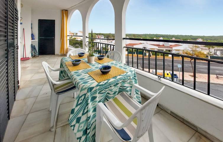 Apartamento vacacional entero, Seaside Haven: 600m de la Playa de la Bota, Piscina y Garaje in El Portil, Punta Umbría