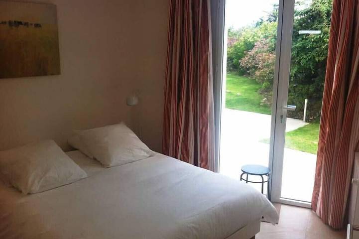 Location de vacances pour 18 personnes, avec jardin à Carantec - 2