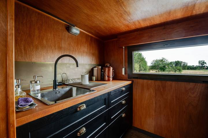 Mariner’s Gite: Unique Stay on a Houseboat in Alsace in Strasbourg Området