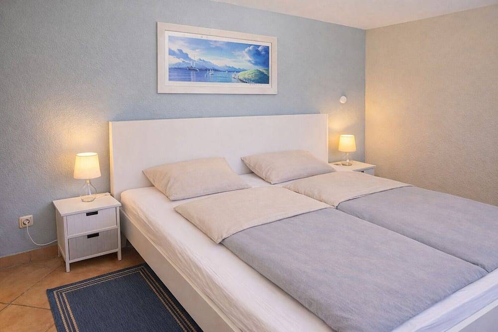 Komfortabel eingerichtete Feriendoppelhaushälfte mit Kamin für 4 Personen in Pruchten, Vorpommern-Rügen