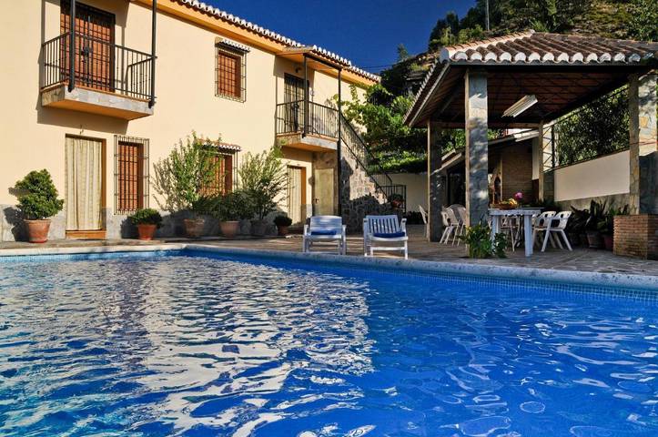 Casa rural para 8 personas, con vistas además de terraza y piscina en Monachil - 2