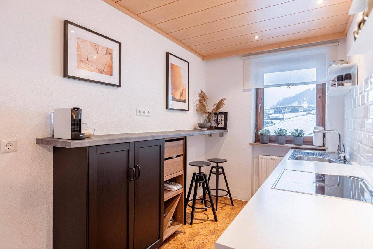 Neu saniertes Ferienhaus mit großem Garten in Stubaier Alpen, Mieders