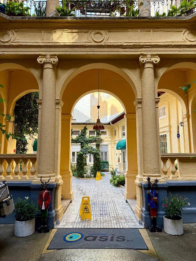 BnB für 2 Personen, mit Ausblick und Garten in Budapest
