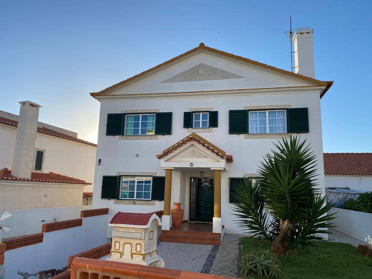 Four-Bedroom House in Porto Covo, Costa Alentejana