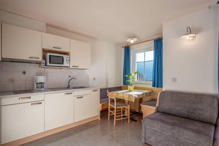 Appartamento intero, Accogliente appartamento "Treyer 2 Typ A" con vista sulle montagne, balcone e giardino in Terento, Dolomiti Superski