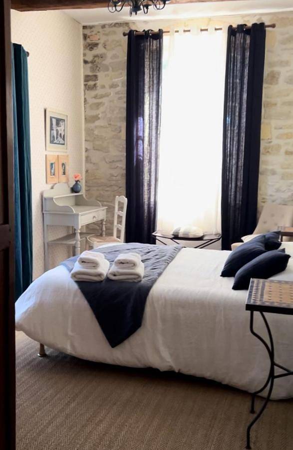 Chambre d’hôte pour 2 personnes, avec Terrasse ainsi que Jardin et Piscine à Graveson