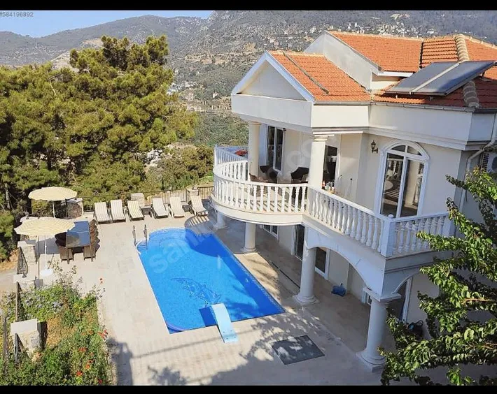 Chalet para 12 personas, con piscina además de jardín y vistas - 1