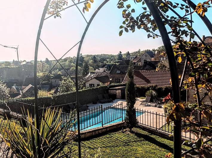 Maison de vacances pour 4 personnes, avec vue ainsi que piscine et jardin, adapté aux familles
