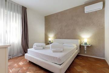 Villa per 8 Persone in San Felice del Benaco, Prealpi Gardesane, Foto 1