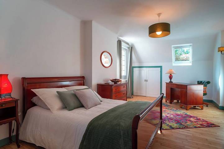 Location de vacances pour 12 personnes, avec jardin à Coray - 4