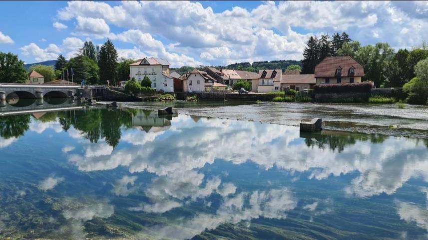 Hôtel pour 2 personnes, avec Terrasse et Vue à Quingey