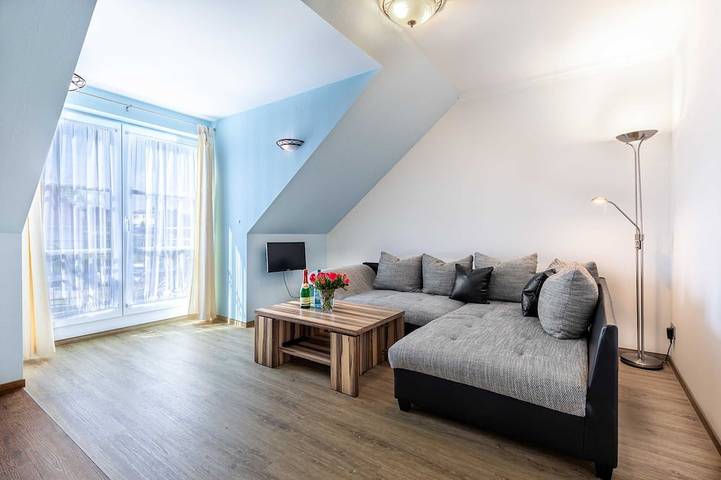 Ferienwohnung für 3 Personen, mit Balkon und Garten - 1