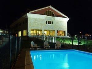 Apartamento para 2 personas, con Jardín y Piscina en Loredo