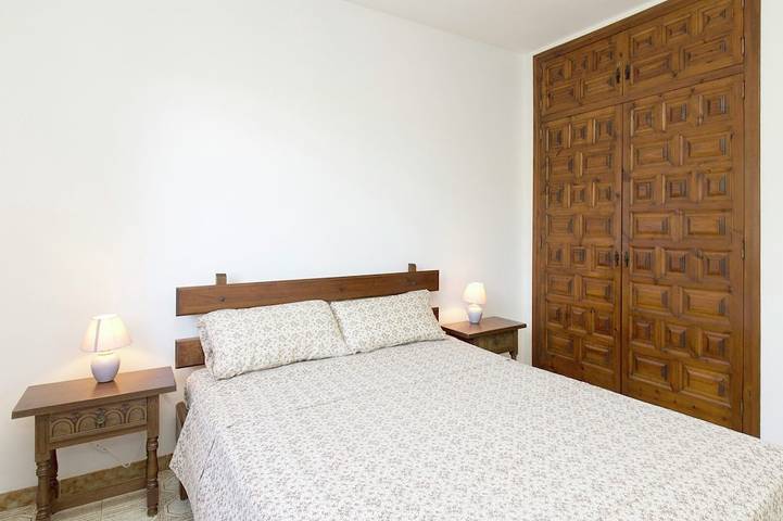 Ferienwohnung für 6 Personen, mit Pool und Garten in Montroig Bahia - 2