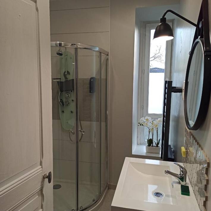 Gîte pour 4 personnes, avec vue et jardin dans Belleville-sur-Meuse - 2