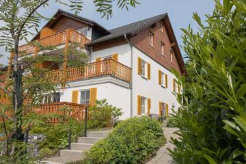 Ferienhaus für 6 Personen, mit Garten und Balkon in Neuastenberg