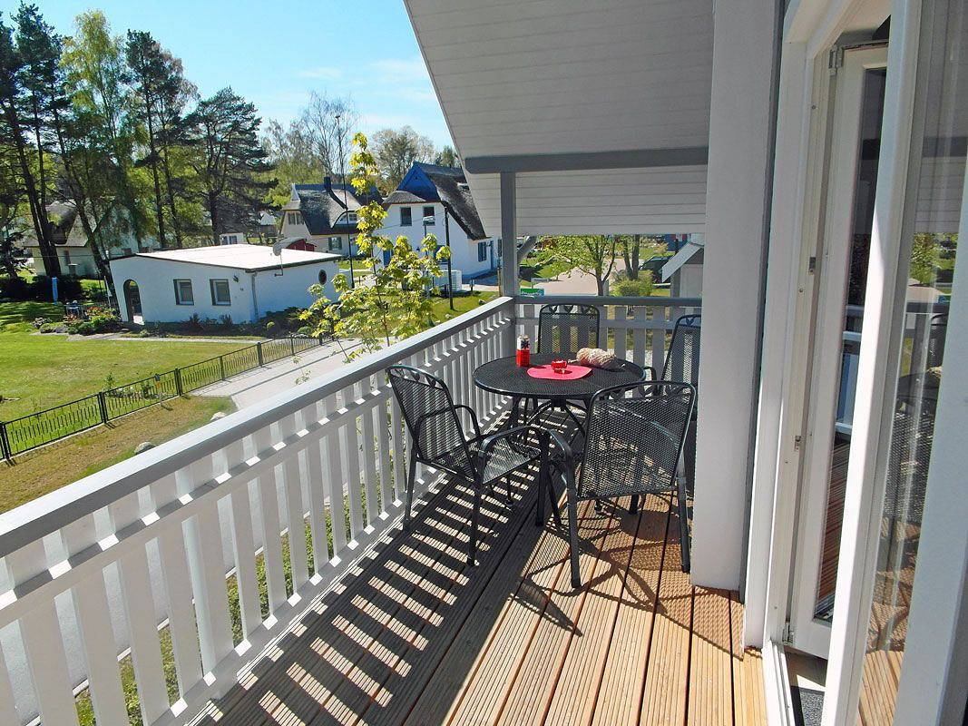 Entire apartment, Nur 500m zum Ostseesandstrand, Wlan und Waschmaschine mit überdachten Balkon in Hauptstrand Glowe, Glowe