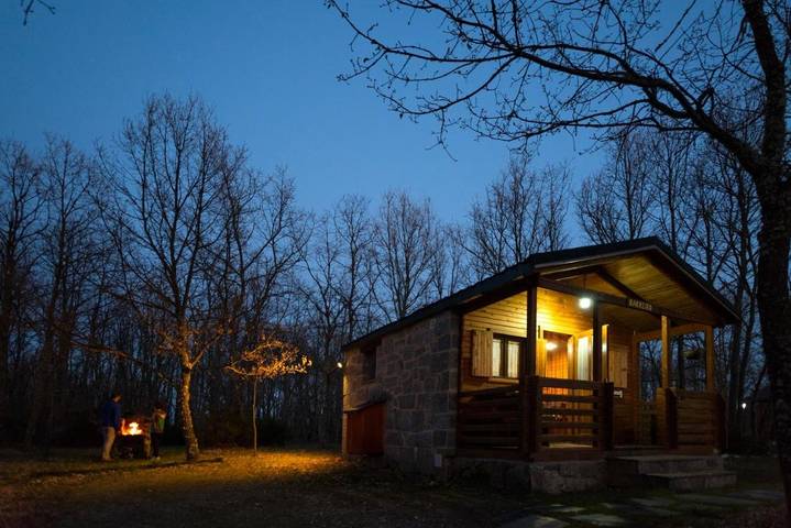 Casa rural para 2 personas, con Balcón y Terraza además de Jardín y Vistas en La Carballeda