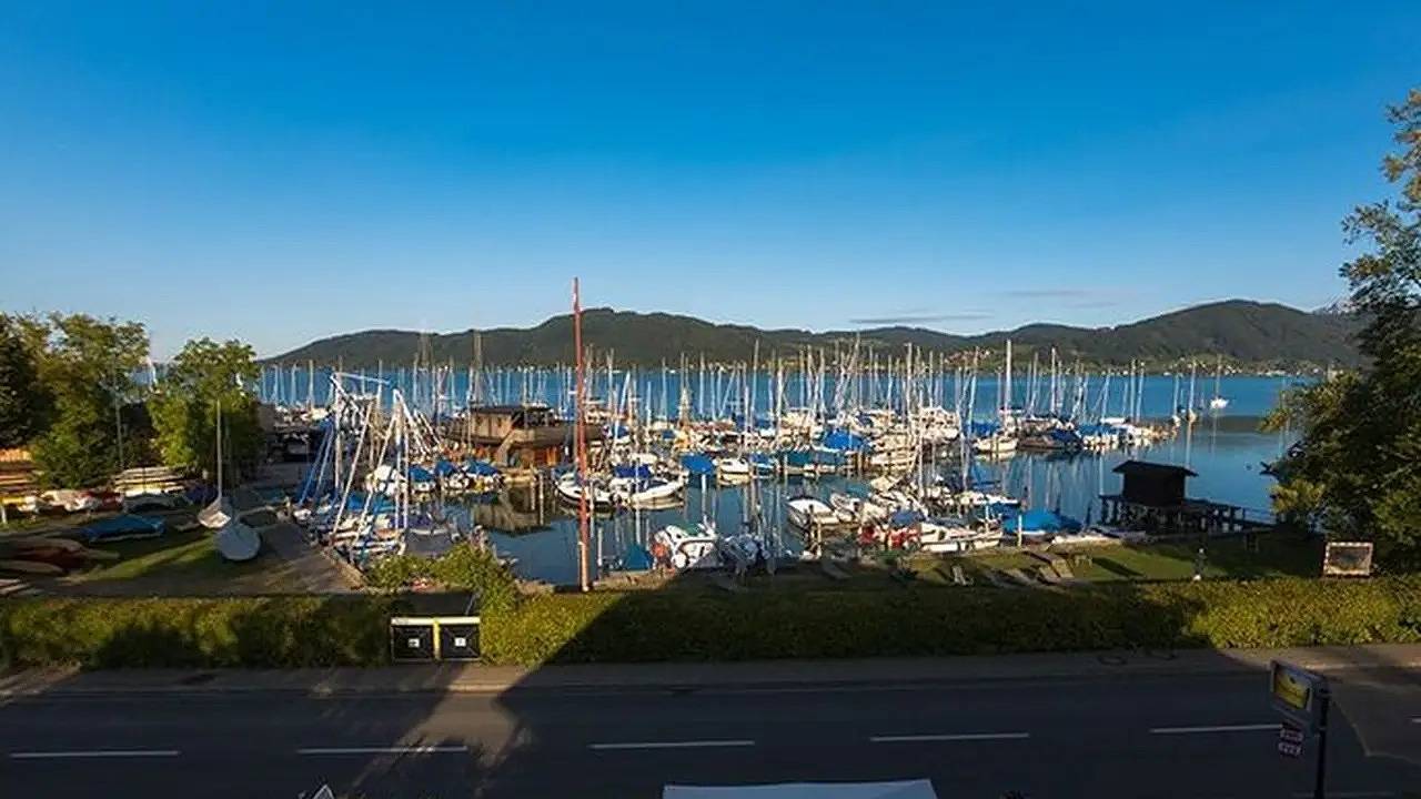 Einzelzimmer für 1 Person (12 m²) in Nußdorf Am Attersee in Attersee, Attergau
