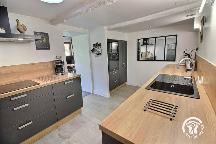 Gîte pour 6 personnes, avec jardin et jacuzzi ainsi que terrasse et piscine en Cotes-d'Armor - 4