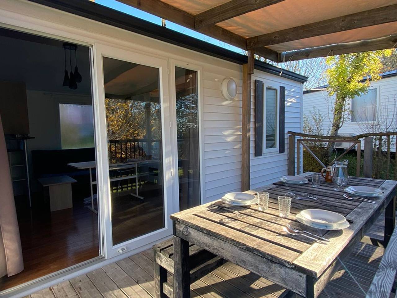 Mobil-home confortable avec terrasse pour 5 personnes in Martiel, Quercy