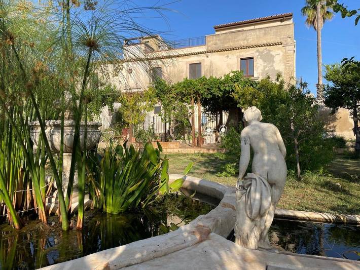 Ferienwohnung für 2 Personen, mit Terrasse und Whirlpool sowie Garten und Sauna
