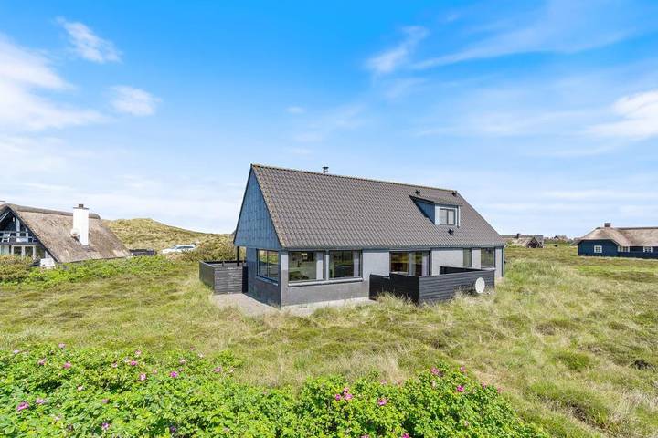 Villa für 6 Personen, mit Sauna und Balkon/Terrasse sowie Whirlpool, mit Haustier in Hvide Sande