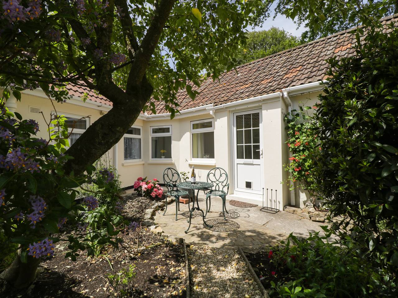 Log Cabin for 2 People in Ditcheat, Somerset