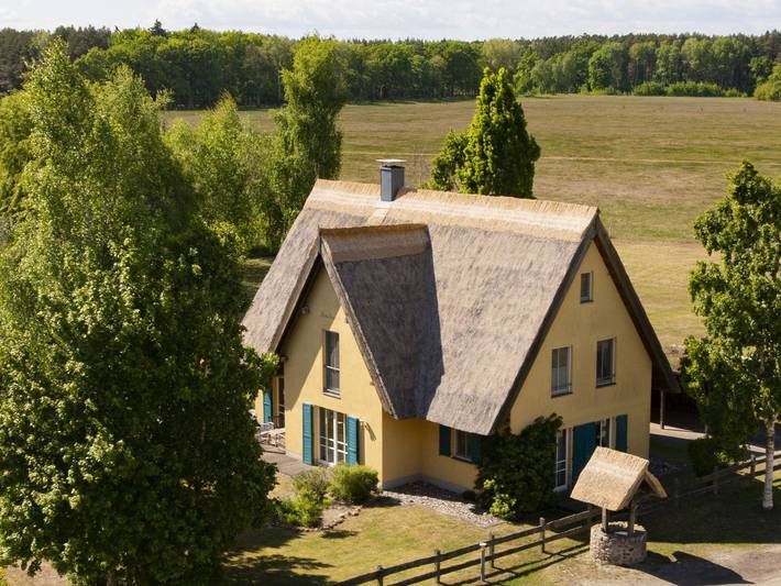 Ferienhaus für 12 Personen, mit Garten und Pool sowie Terrasse und Sauna, kinderfreundlich auf Usedom - 2