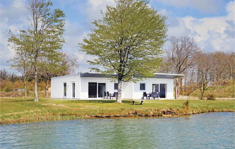 Feriehus for 4 personer, med Terrasse i Ringkøbing