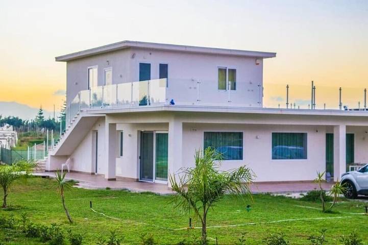 Appartamento vacanze per 8 persone, con giardino e terrazza - 1