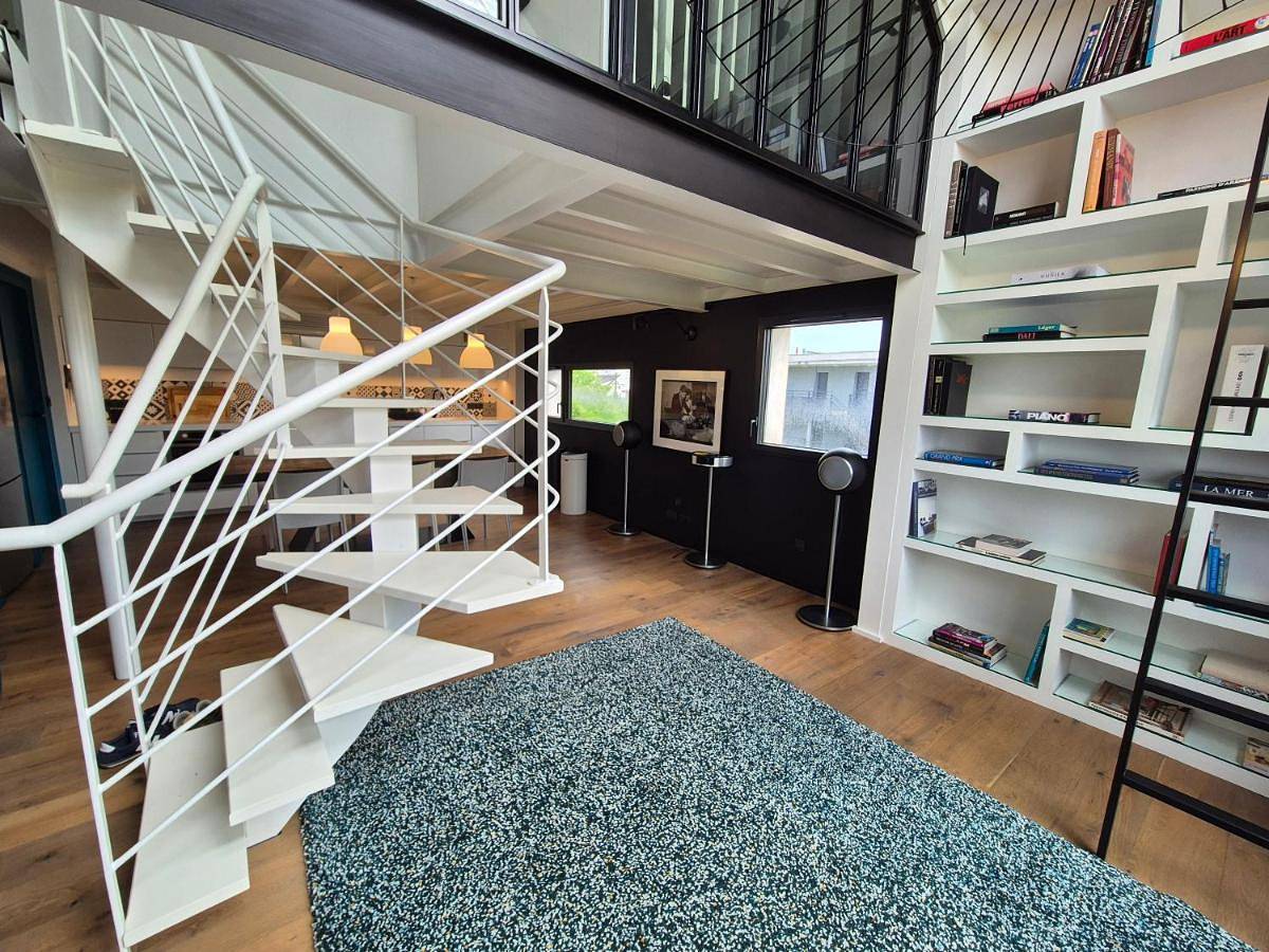 Appartement entier, Three-Bedroom Loft Apartment in Le Bouscat, Région de Bordeaux