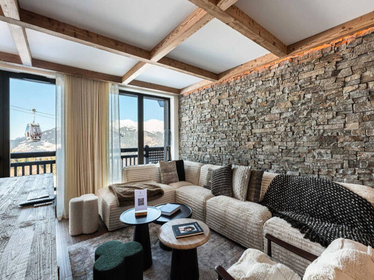 Appartement entier, Appartement à Courchevel avec accès aux pistes de ski in Courchevel 1850, Saint-Bon-Tarentaise
