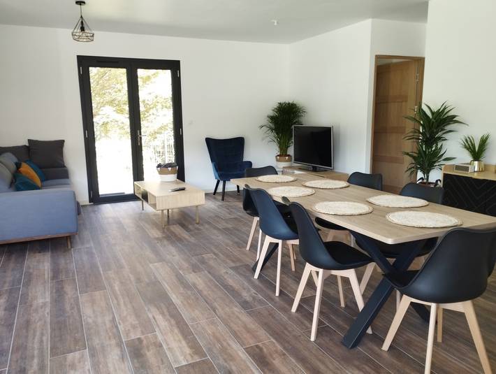 Gîte pour 6 personnes, avec jardin et terrasse à Baratier