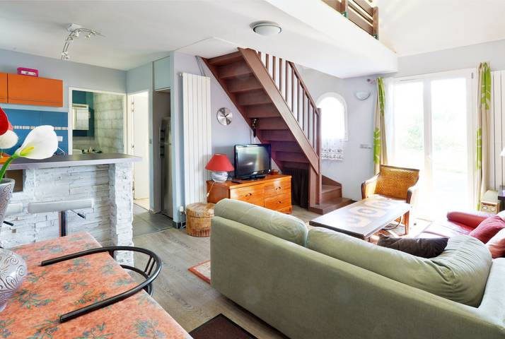 Gîte pour 4 personnes, avec terrasse dans Férolles-Attilly