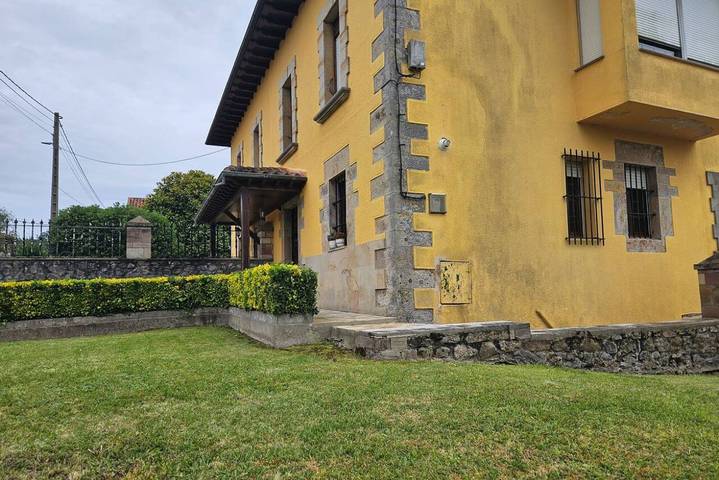 Ganze Wohnung, Schickes Apartment: Wlan, voll ausgestattete Küche, Waschmaschine, ideal für Langzeitaufenthalte! in Alfoz de Lloredo, Kantabrische Küste