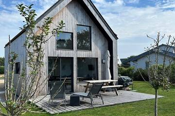 Location de vacances pour 5 personnes, avec jardin et terrasse à Brignogan-Plages