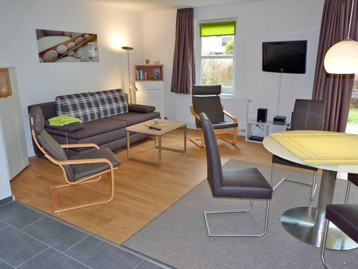 Ferienwohnung für 4 Personen, mit Terrasse, kinderfreundlich in Waren (Müritz) - 2