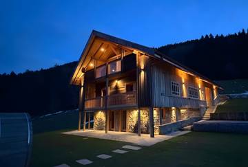 Ferienwohnung für 4 Personen, mit Garten und Whirlpool in Frankreich