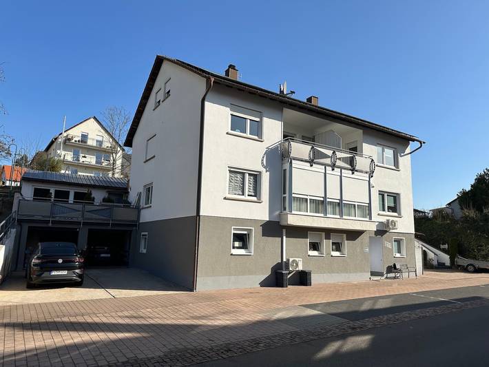 Hel lejlighed, Apartment '3' with Air Conditioning, Wi-Fi in Thaleischweiler-Fröschen, Landkreis Südwestpfalz