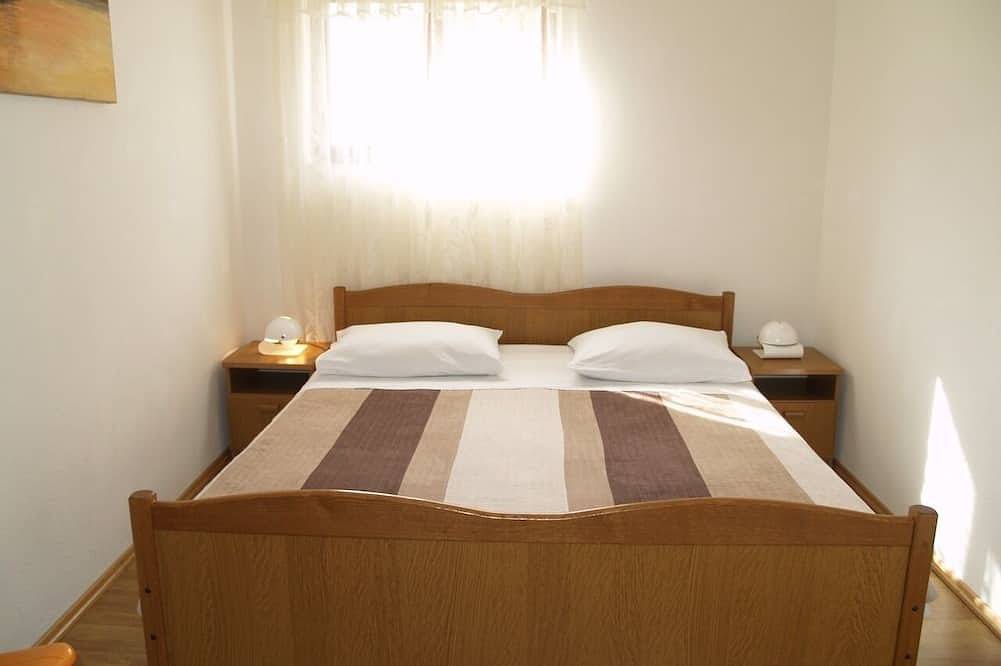 Apartamento entero, Apartamento de una habitación con terraza y vista al mar Preko, Ugljan in Preko, Isla de Ugljan