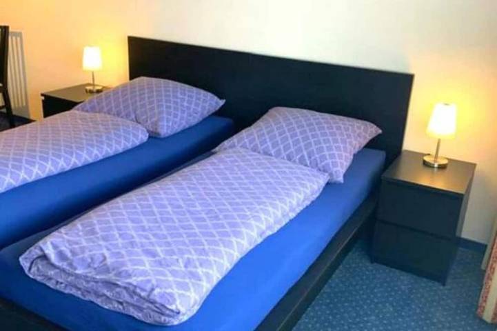 Ferienpark für 2 Personen, mit Garten und Terrasse sowie Pool und Whirlpool in der Schweiz - 3