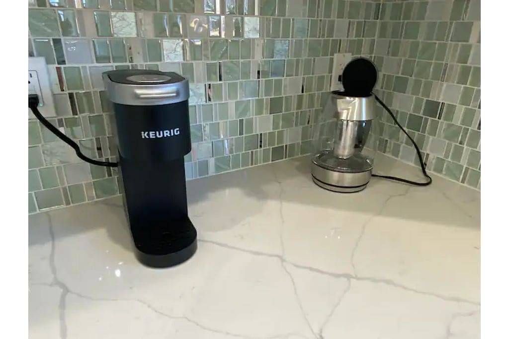 Ganze Wohnung, 1 Bedroom Home with Home Office in Redwood City, Silicon Valley