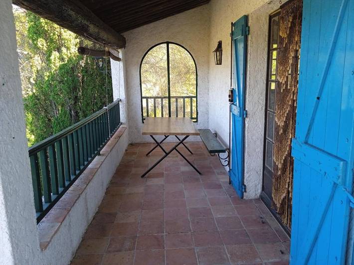 Location de vacances pour 4 personnes, avec vue et terrasse, animaux acceptés à Montmeyan - 3