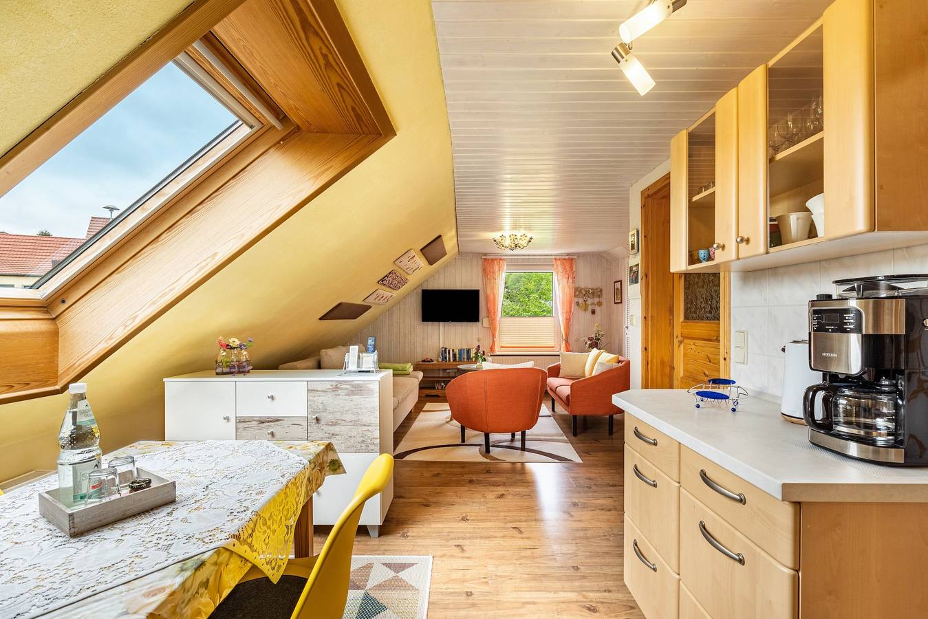 Ganze Wohnung, Ferienwohnung Lucke" mit Bergblick, privater Terrasse und Wi-Fi in Lückendorf, Oybin