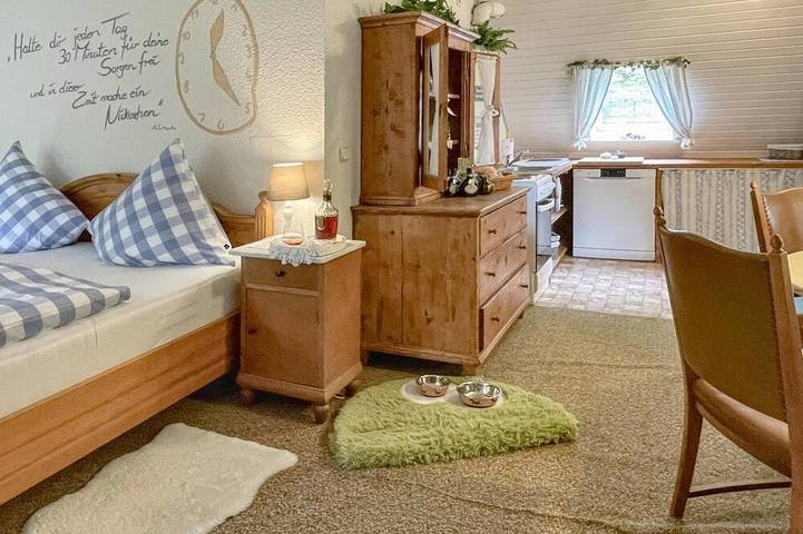 Ganze Wohnung, Schöne Ferienwohnung mit Garten in Oberfranken in Weißenbrunn, Oberfranken