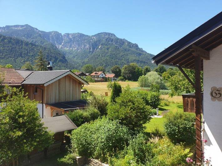 Ganze Ferienwohnung, Ferienwohnungen Sommer - Ferienwohnung 2 - Bergblick 60 qm, 1 Schlafzimmer in Bayerisch Gmain, Bayerische Alpen