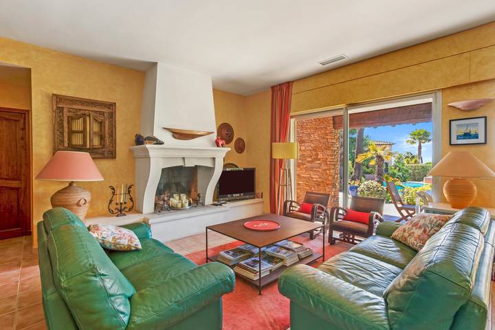 Location de vacances pour 8 personnes, avec jardin, animaux acceptés à La Londe-les-Maures - 3